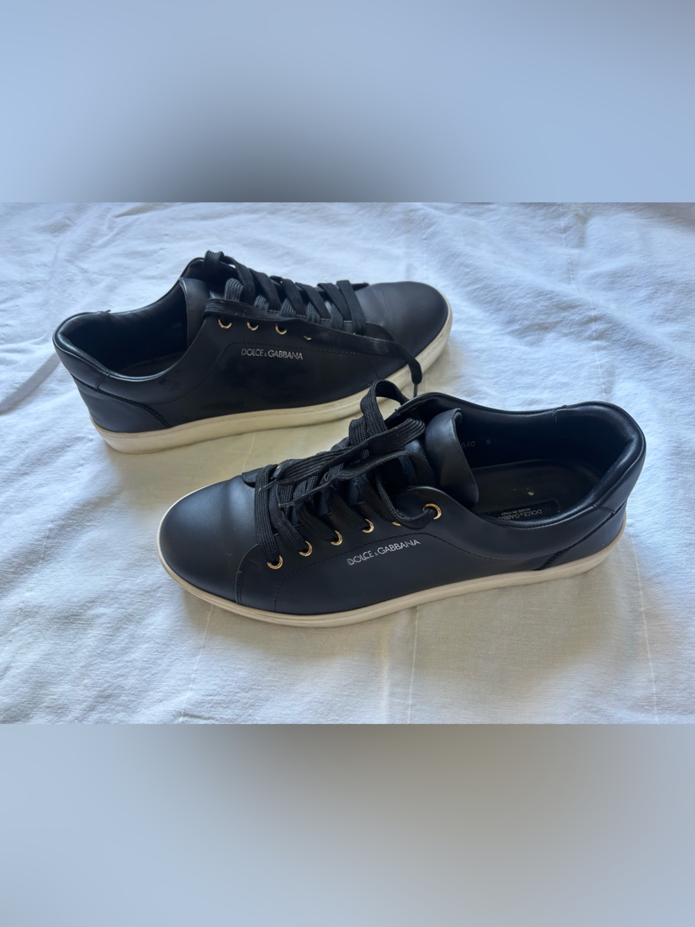 Dolce & Gabbana Men's Black and Gold Sneakers - Picture 9 of 11
